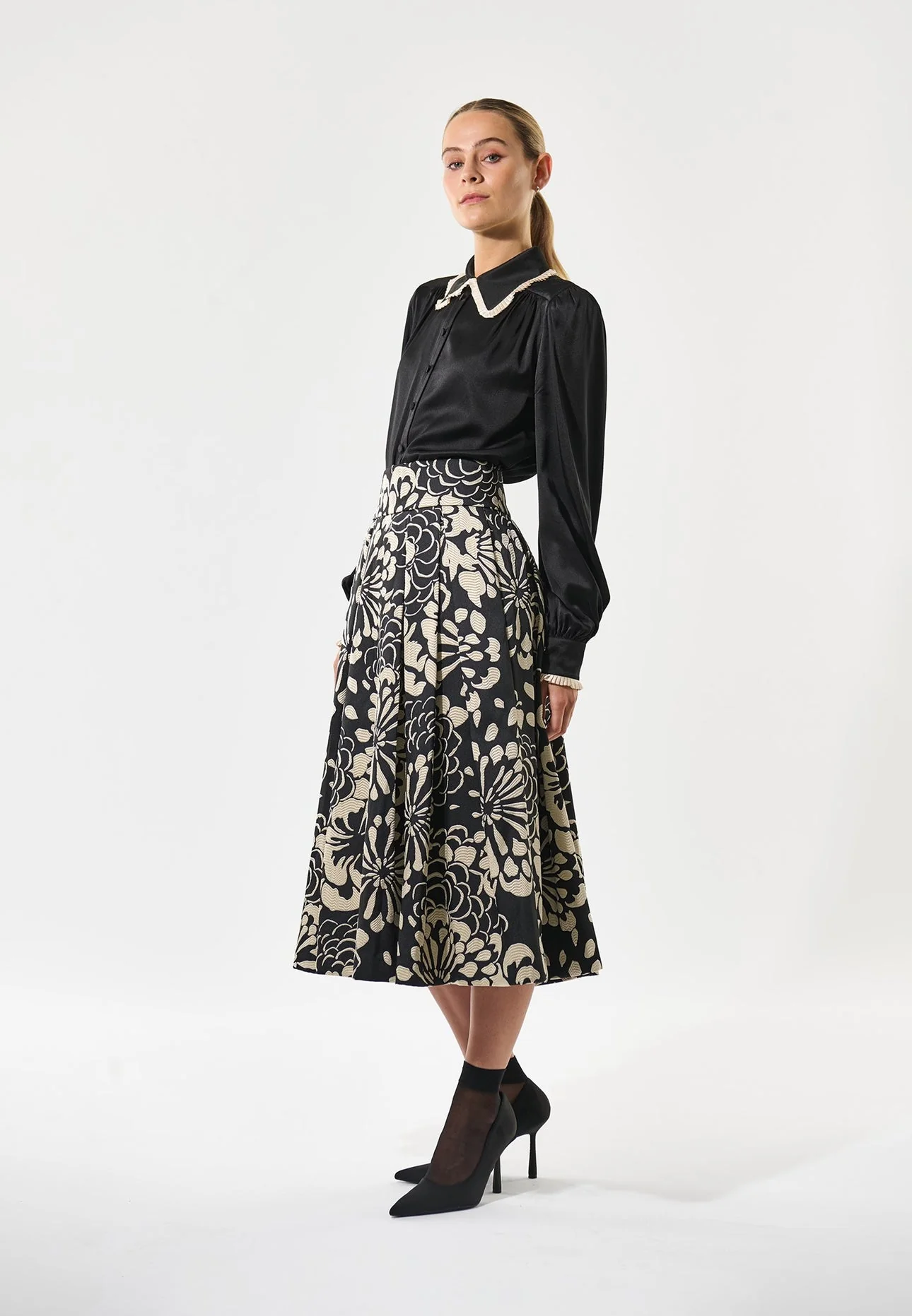 Umadea Blouse - Black/Porcelain - Image 5