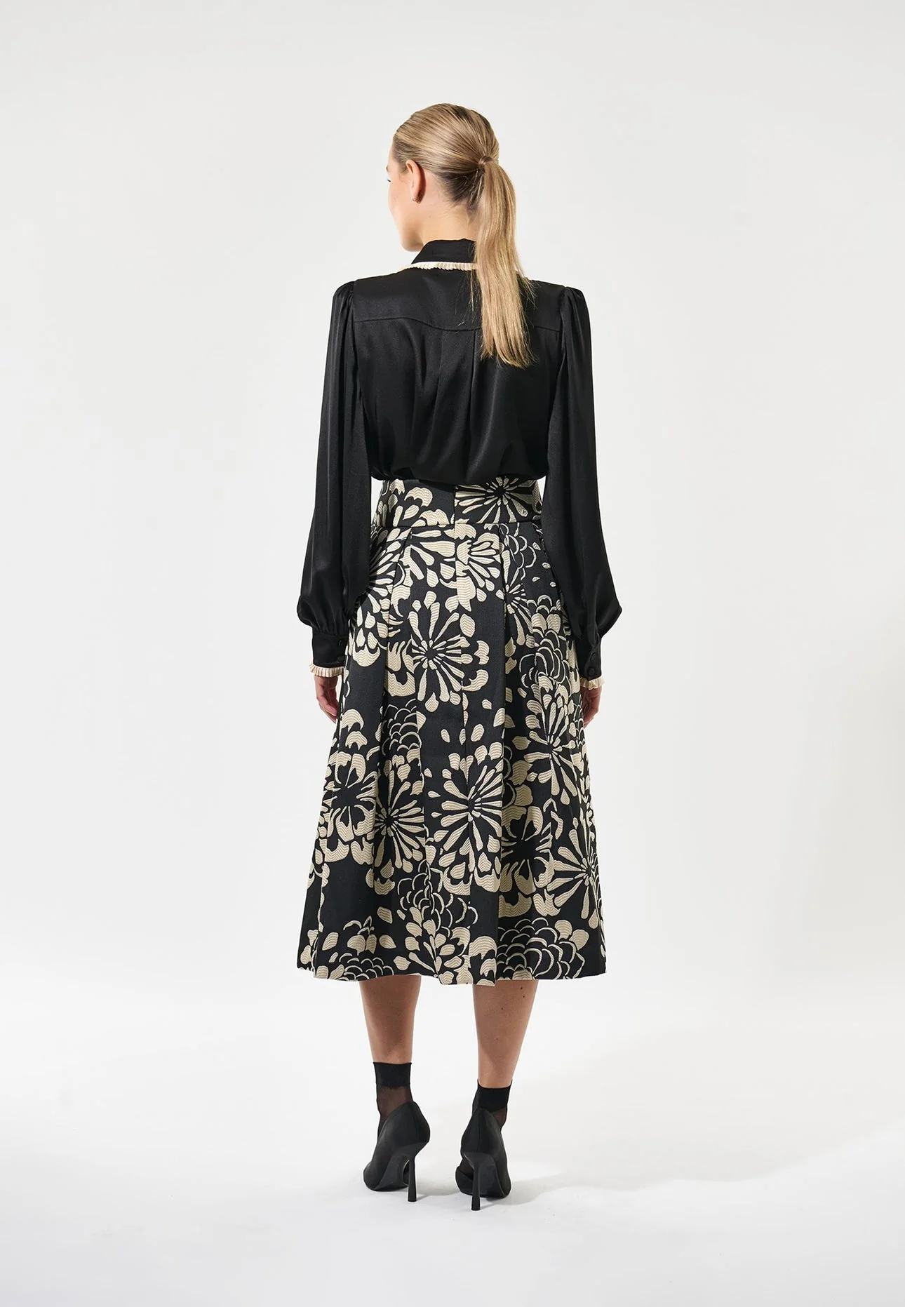 Umadea Blouse - Black/Porcelain - Image 6