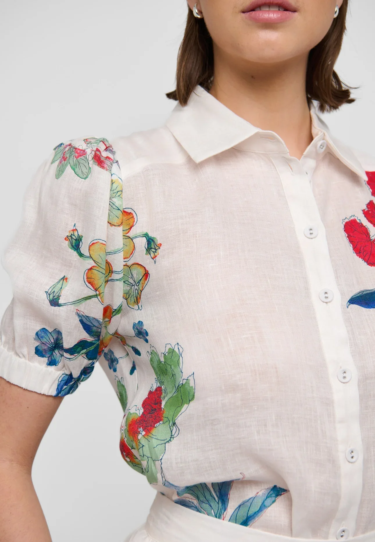 Violetadea NS Blouse - Floral Leche - Image 4